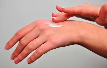 Qué hacer ante la picadura de un insecto Pomada para aliviar la picadura de un insecto