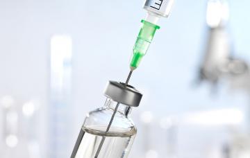 Tratamiento del botulismo Inyección de inmunoglobulina antitoxina para tratar el botulismo