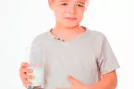 Alergias digestivas Niño con alergias digestivas