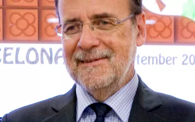 Dr. Ramón Estruch Dr. Ramón Estruch