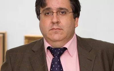 Juan Carlos Ruiz de la Roja Juan Carlos Ruiz de la Roja, autor de ¿Por qué se orinan los niños en la cama?