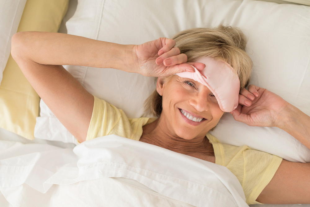 Consejos para combatir los trastornos del sueño en la menopausia Mujer en la menopausia con trastornos de sueño