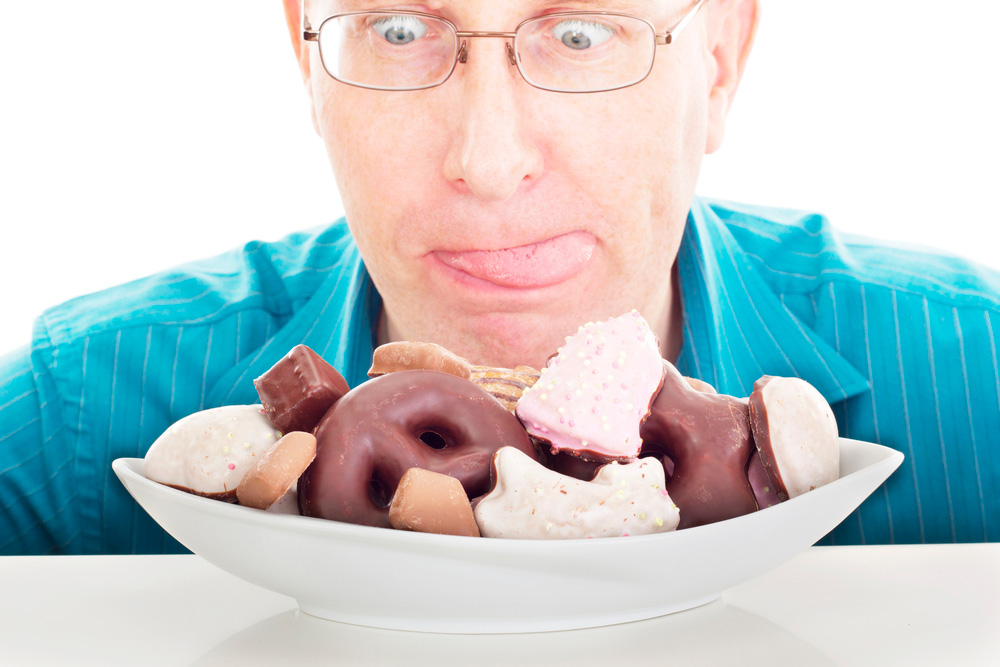 Hombre con antojo de dulces