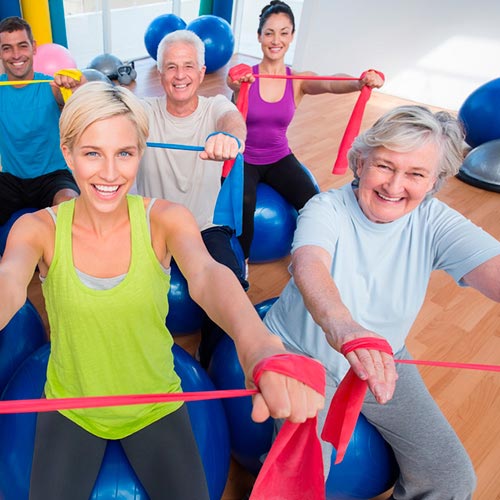 Ejercicios combinados en el gimnasio
