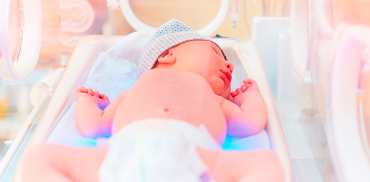 Un bebé gestado por un tratamiento de reproducción asistida tiene más riesgo de ser prematuro, o de tener otro tipo de problemas