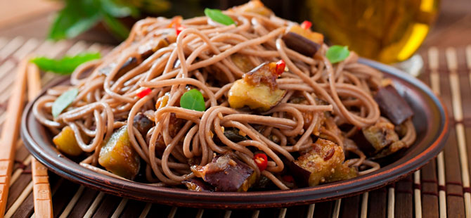 Tallarines con berenjena