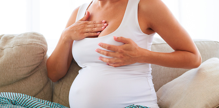 Me gotea el pecho antes de tiempo