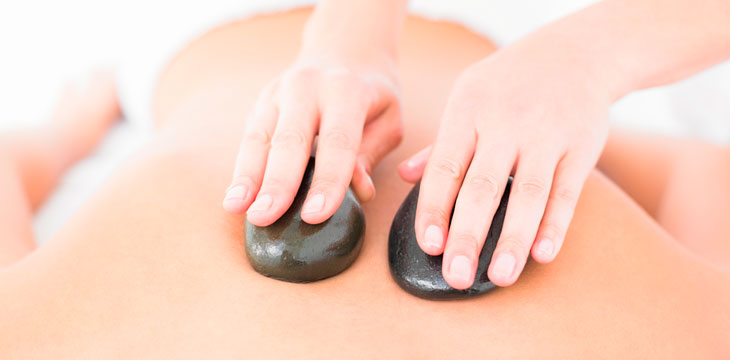 Masaje piedras calientes