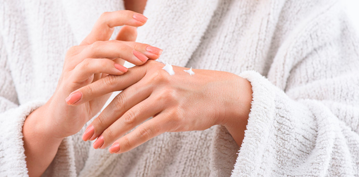 Cambios y cuidados de las uñas en la menopausia