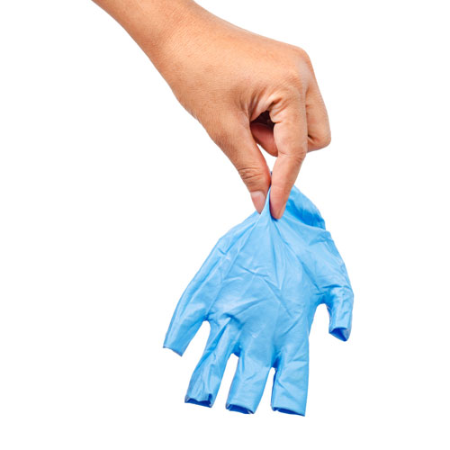 Cómo quitarse los guantes desechables correctamente: paso 6