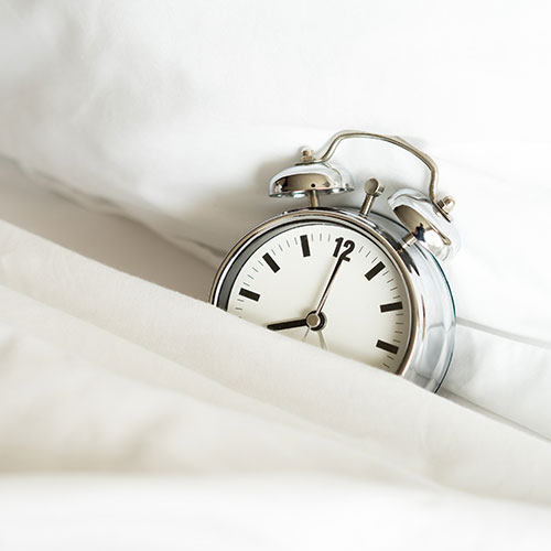 Acuéstate a la hora habitual