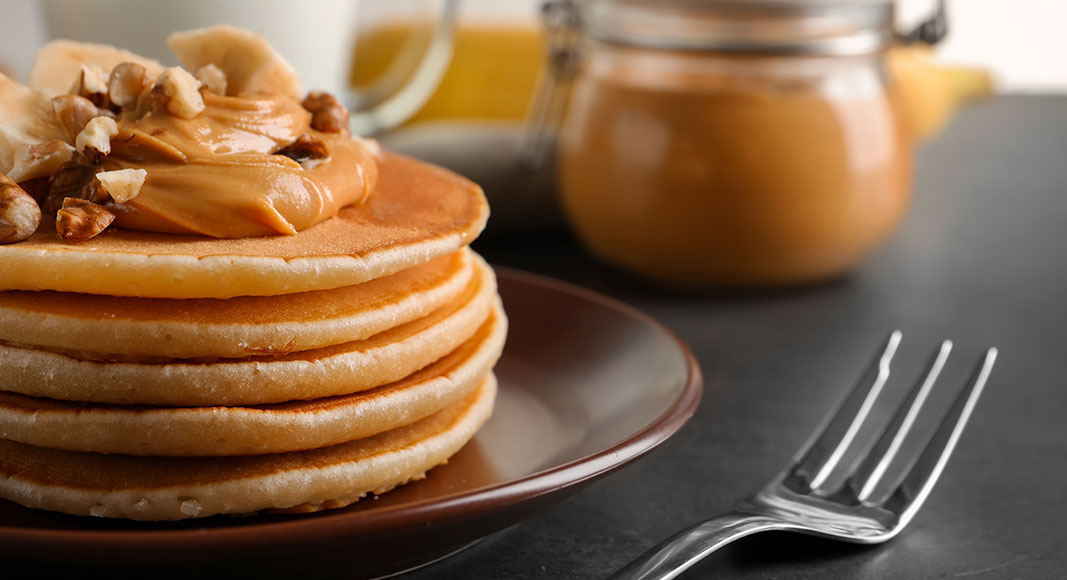 Tortitas con crema de cacahuete