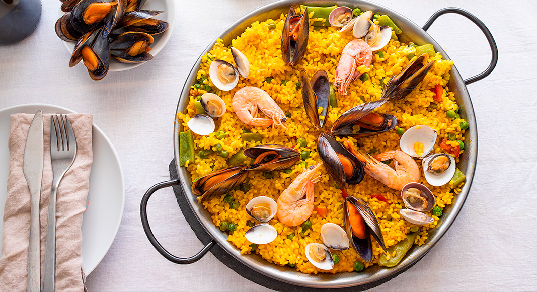 Paella con azafrán