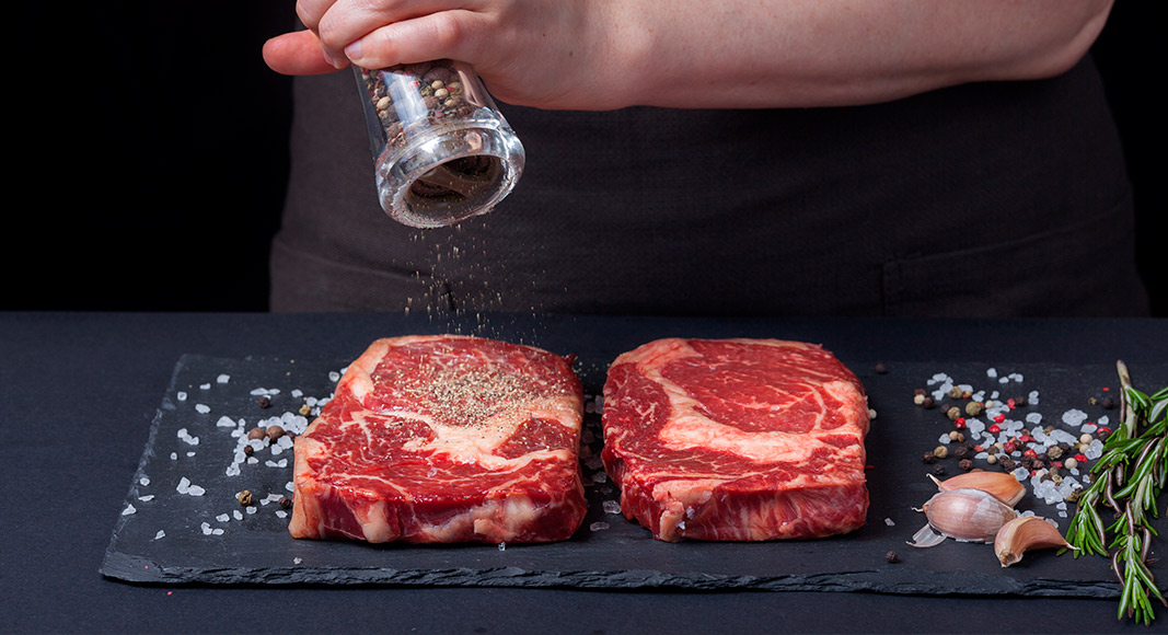 Carne con pimienta negra