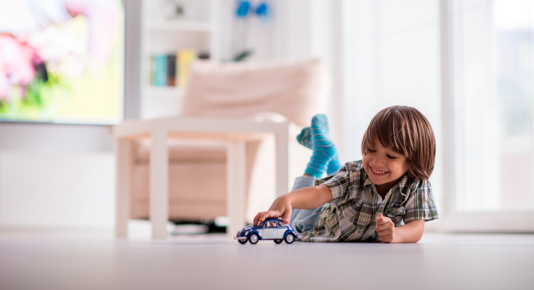 Observar las reacciones del niño con alta demanda