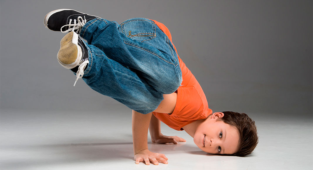 Expresión y creatividad en una clase de baile para niños