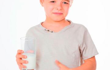 Niño con alergias digestivas