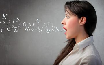 Mujer con el síndrome del acento extranjero