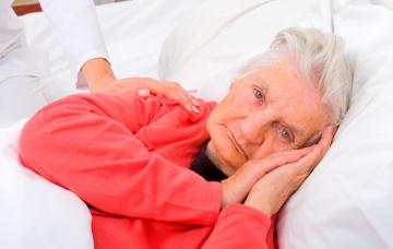 Síntomas de la demencia con cuerpos de Lewy Anciana con demencia con cuerpos de Lewy