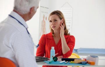 Síntomas de la neurofibromatosis tipo 2 (NF2) Síntomas de la neurofibromatosis tipo 2 (NF2)