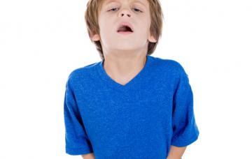 Niño con dolor testicular por varicocele