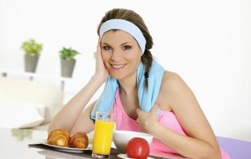 Deportista profesional comiendo