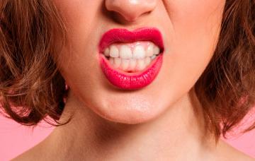 Bruxismo, continuo rechinar de dientes