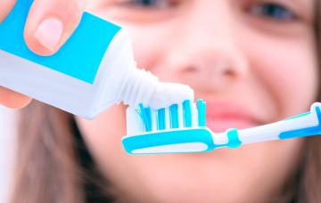 Cómo cepillarse bien los dientes