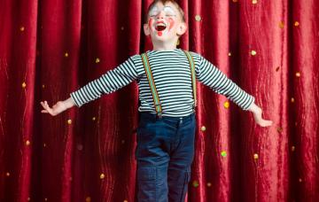 Beneficios del teatro para los niños y cuándo practicarlo Beneficios del teatro para los niños