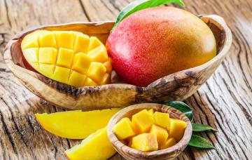 Mango: usos y virtudes de esta fruta tropical Mango, beneficios y cómo usarlo en la cocina (+recetas)