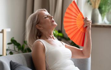 Mujer en la etapa de la menopausia