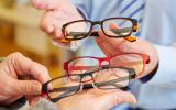 Tipos de monturas de gafas para mayores
