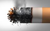 Fumar o vapear aumenta el riesgo de contraer o propagar el COVID-19