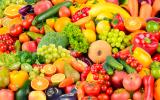Frutas y verduras de colores variados y ricas en polifenoles
