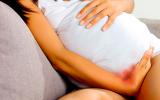 Embarazada con síntomas de desprendimiento de la placenta