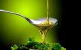 Cucharada de aceite de oliva en la dieta