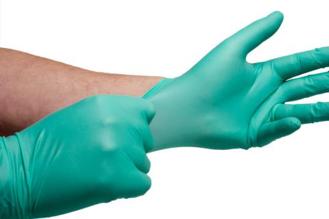 El hallazgo de los guantes quirúrgicos fue por amor
