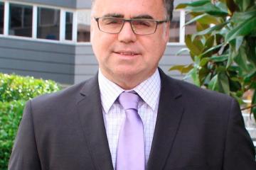 Dr. Eduard Vieta