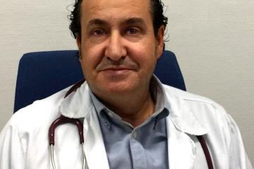 Dr. Jesús Sanz, experto en espondilitis anquilosante