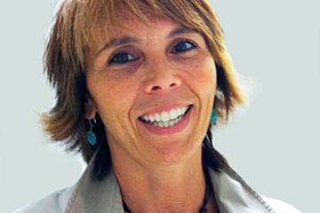 Dra. Laura García-Estévez, especialista en cáncer de mama