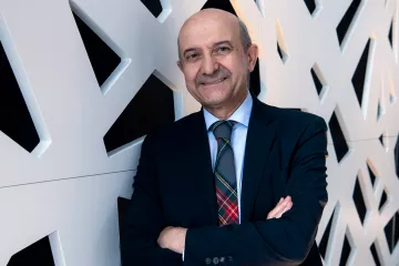 Dr. Miguel Ángel Martínez-González Catedrático de Medicina Preventiva y Salud Pública, experto en dieta mediterránea y coautor de ¿Qué