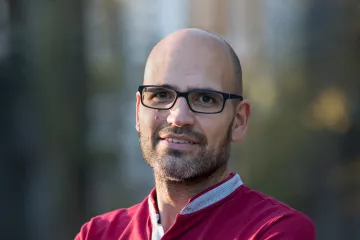Entrevista a Miguel Ángel Lurueña, Gominolas de Petróleo Entrevista a Miguel Ángel Lurueña, autor de 'Que no te líen con la comida'