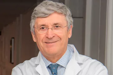 Entrevista al Dr. Francisco Carmona, experto en endometriosis Entrevista al Dr. Francisco Carmona