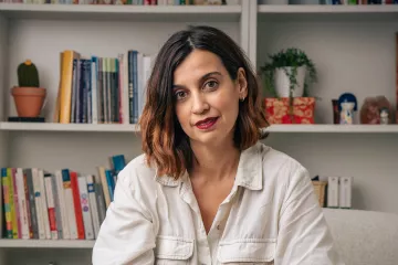 Entrevista a Beatriz Cazurro, autora de Los niños que fuimos, los padres que somos Beatriz Cazurro