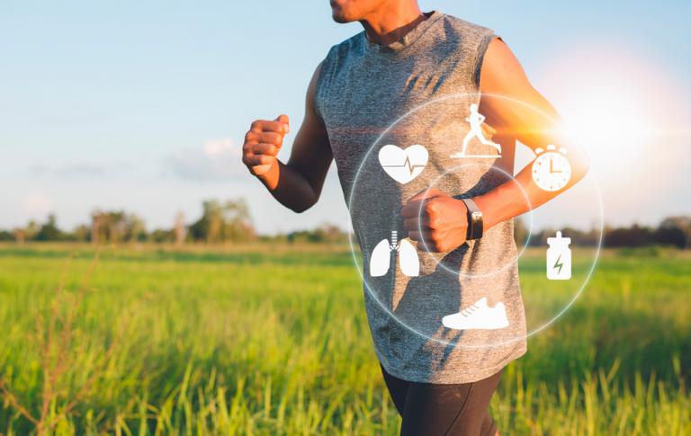 Hombre corriendo para mejorar su salud cardiovascular