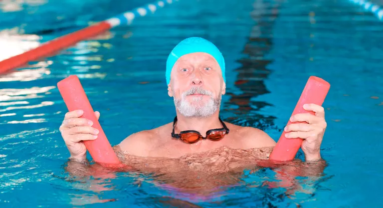 Ejercicio en el agua para mayores