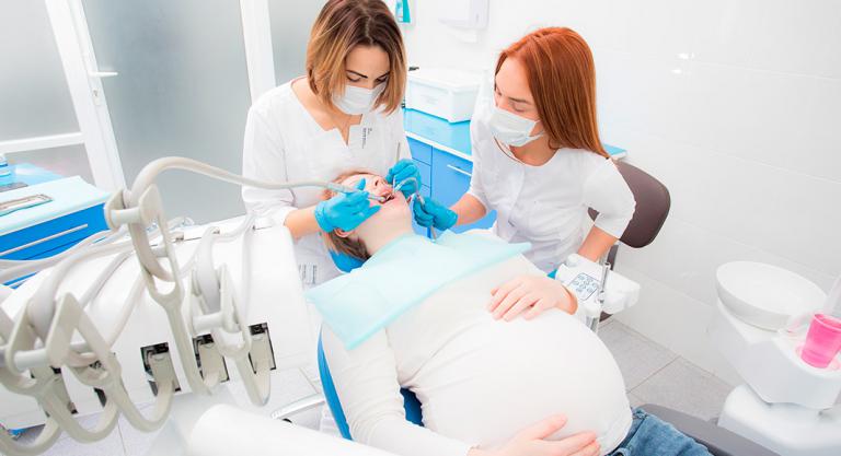 Embarazada en el dentista