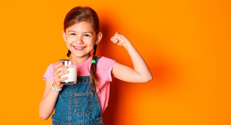 Tipos de alimentos importantes en la dieta infantil: leche y derivados