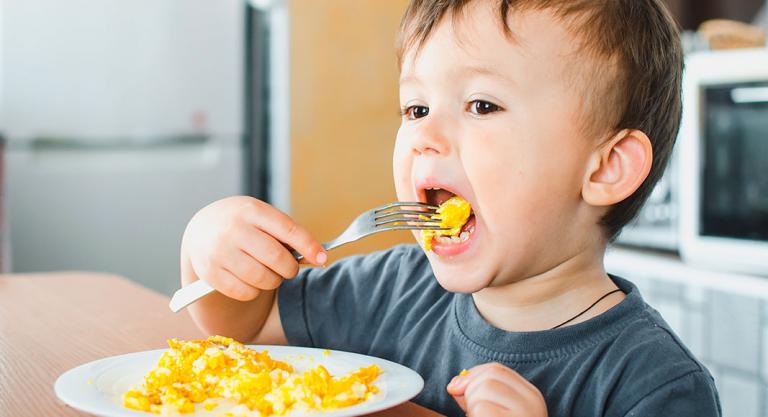 Tipos de alimentos importantes en la dieta infantil: huevos