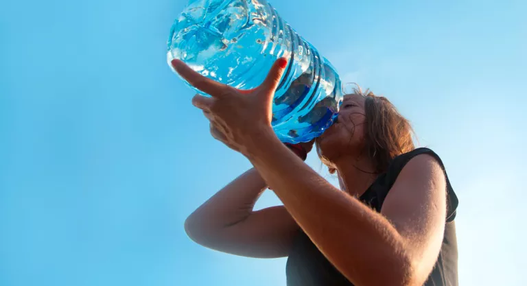 Persona con adicción al agua